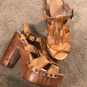 Bed stu wedges